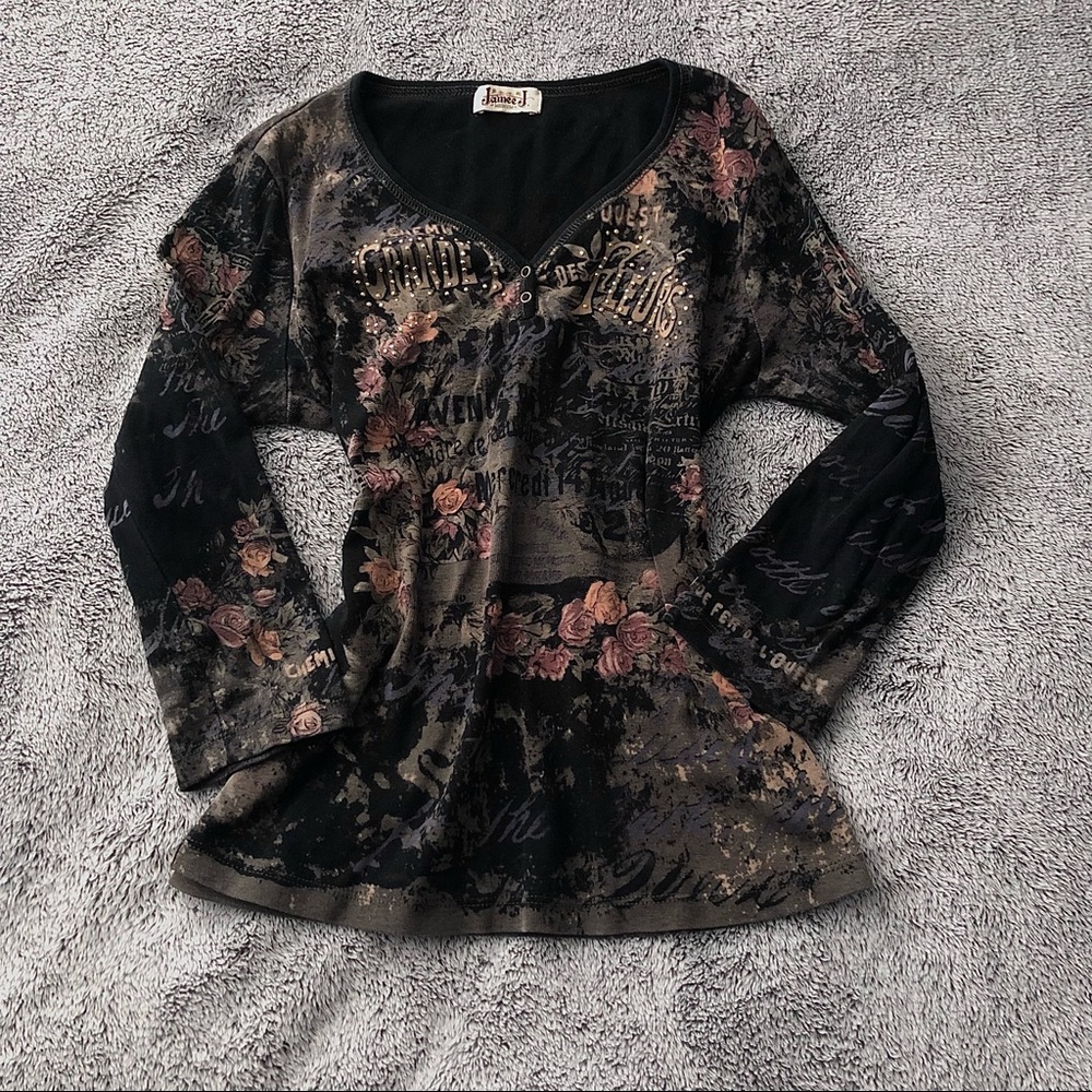 Vintage style 90s y2k rhinestone fairy grunge floral graphic top